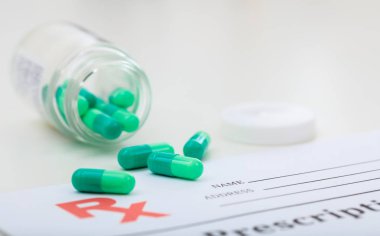 Bir şişe dışında kapsül