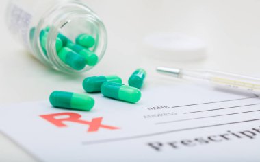 Bir şişe dışında kapsül