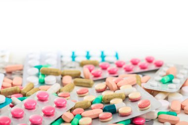 hapları beyaz zemin üzerine yığını