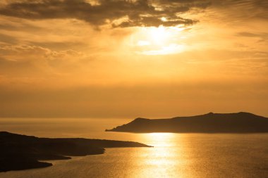 Deniz su üzerinde güzel gün batımı