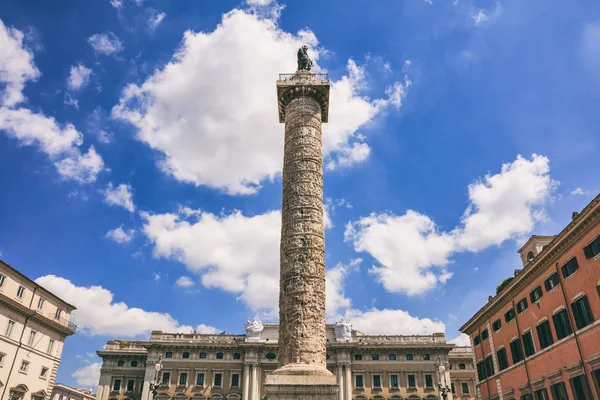 罗马，意大利-广场法国 — 图库照片