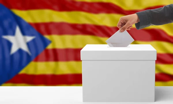 Виборець руку на Каталонія, розмахуючи прапором фону. 3D ілюстрація — стокове фото