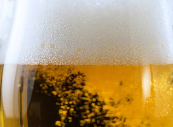 Egy pohár világos sör részletek — Stock Fotó