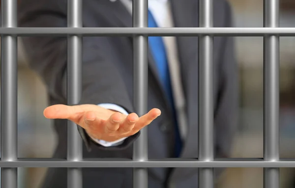 Błaganie Sprawiedliwość Aresztowanie Przekupstwo Mężczyzna Garniturze Uwięziony Oferujący Pustą Dłoń — Zdjęcie stockowe