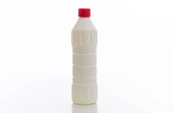 Очищення Пляшки Відбілювача Хлору Червоною Шапочкою Ізольовано Білому Тлі Хімічний — стокове фото