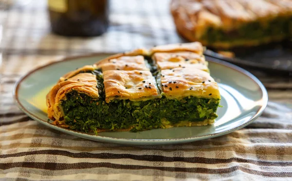 Concetto Cibo Sano Torta Spinaci Spanakopita Greca Che Serve Sullo — Foto Stock