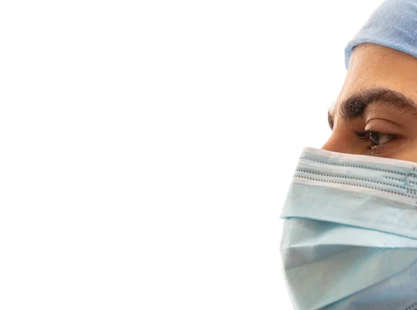 Médico Com Máscara Cirúrgica Isolada Fundo Branco Equipamento Médico Protecção — Fotografia de Stock