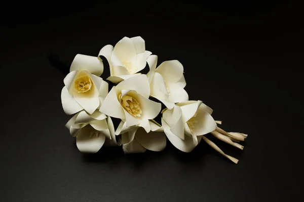Dok mai chan. Thailändische Kunstblumen, die während einer Beerdigung verwendet werden — Stockfoto