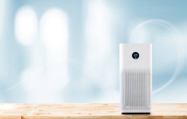 Hava temizleyicisi oturma odası, hava temizleyicisi ince tozu temizliyor.