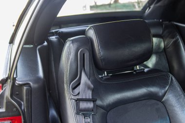 siyah deri koltuklar, kombinasyon deri..