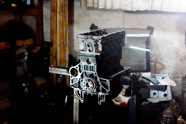 Επισκευή Κινητήρα Σειρά Αποσυναρμολογημένος Κινητήρας Κοντινή Προβολή — Φωτογραφία Αρχείου