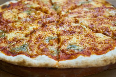 Lezzetli İtalyan pizza