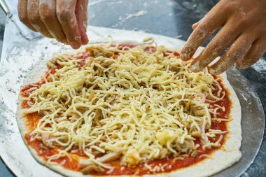 İtalyan Pizza yapma