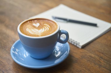 Sabah ve kahve ile çalışma