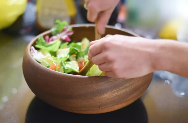 Sağlıklı yeşil salata — Stok fotoğraf