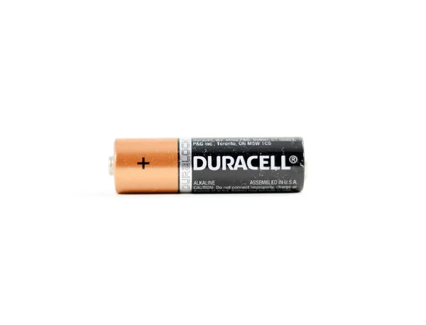 Батарея марки Duracell AA — стоковое фото