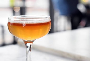 Fancy champagne coupe