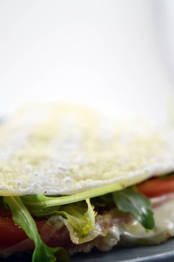 Bir plaka üzerinde Brezilyalı tapyoka