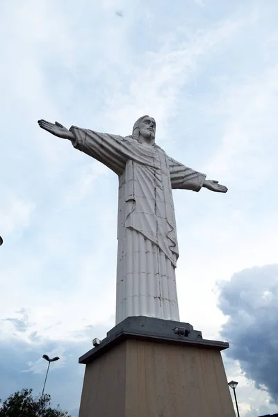 Christus de Verlosser standbeeld van Jezus in Amparo — Stockfoto