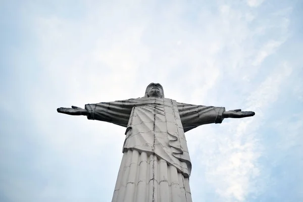 Christus de Verlosser standbeeld van Jezus in Amparo — Stockfoto