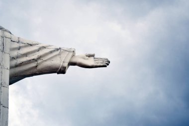 Mesih İsa Amparo'kurtarıcı heykeli