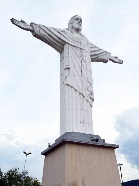 Christus de Verlosser standbeeld van Jezus in Amparo — Stockfoto