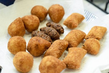 Brezilyalı croquettes derin yağda kızartılmış