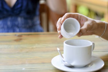 Boşalan erkek el kremi