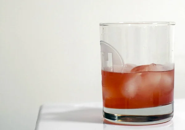 Cranberry cocktail in glass — Stock Photo, Image