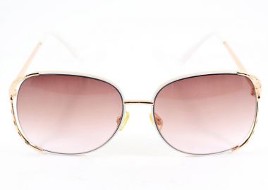 moda pembe güneş gözlüğü