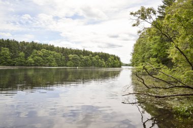 Huzurlu tatlı su Gölü