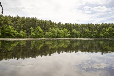 Huzurlu tatlı su Gölü