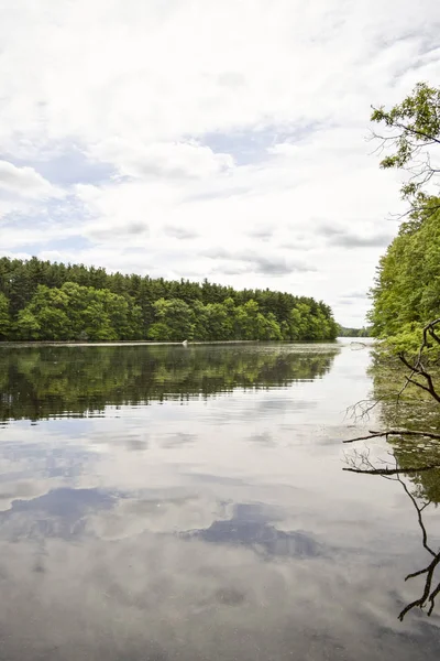 Vreedzame zoetwatermeer — Stockfoto