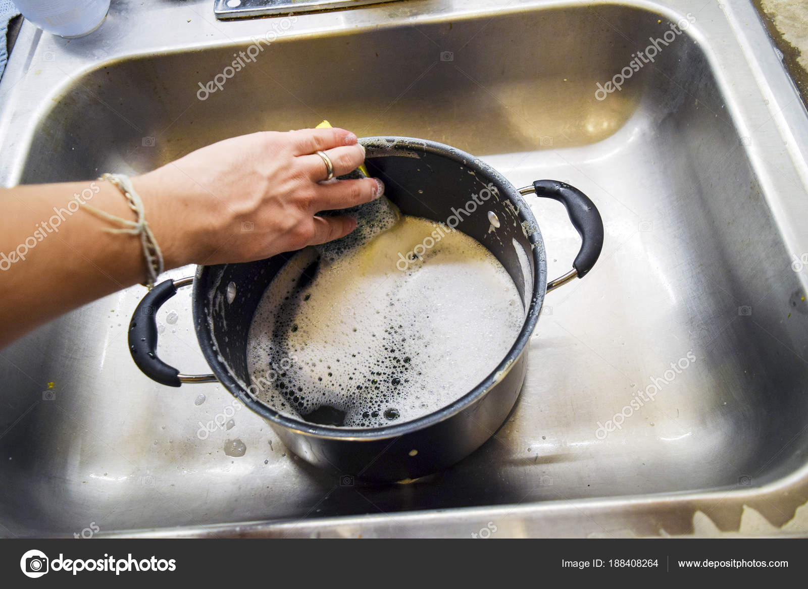 Hand Washing Sauce Pot Sponge Sink — Stock Photo © cabecademarmore