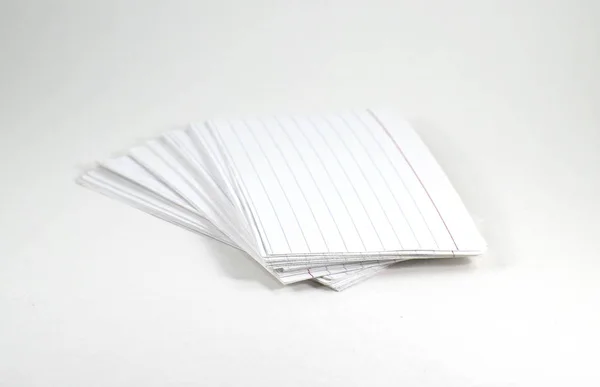 Σωρός Από Λευκή Φόδρα Δείκτης Κάρτες Απομονωμένη — Φωτογραφία Αρχείου