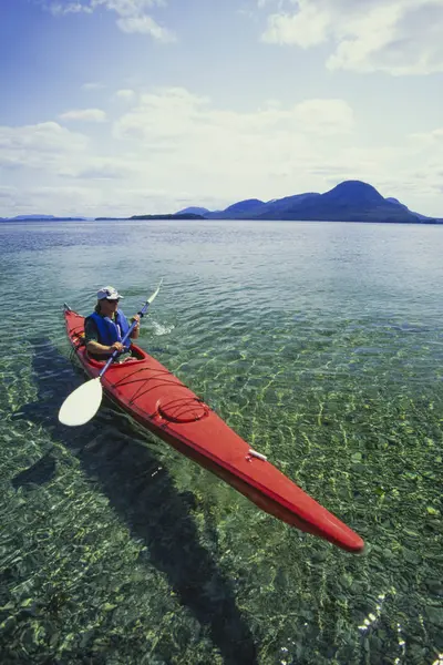 Homme Kayak Mer Eau Calme Large Ketchikan Alaska Usa — Photo