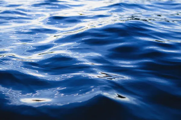 Oberfläche Des Ozeanwassers Mit Wellen Vollbild — Stockfoto