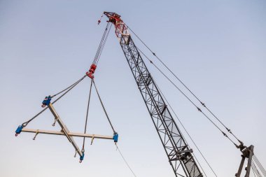 Kapsayıcılar için vinç Kaldırma