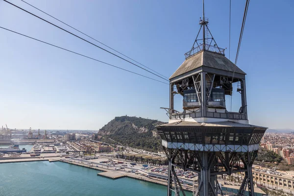 Weergave van kabelbaan toren in Barcelona — Stockfoto