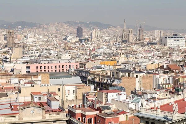 Blick auf Barcelona vom christopher columbus monument — Stockfoto