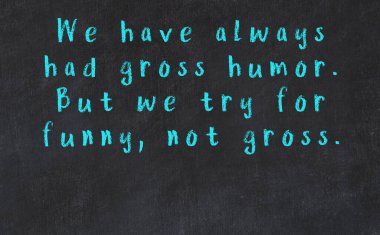 Üzerinde bilge yazılar olan siyah karatahta.