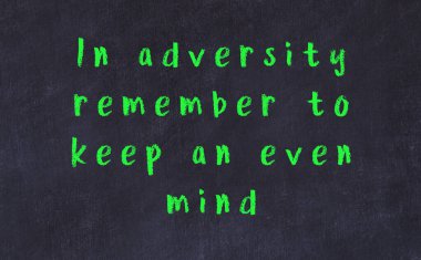 Siyah karatahtaya Tebeşir Bilgisi Yazısı