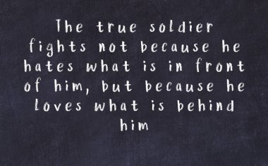 Siyah karatahtaya Tebeşir Bilgisi Yazısı