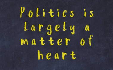 Siyah karatahtaya Tebeşir Bilgisi Yazısı