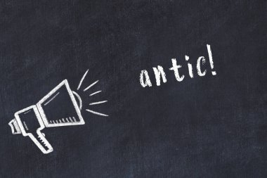 Tebeşir hoparlörü ve yazı maskaralığı.