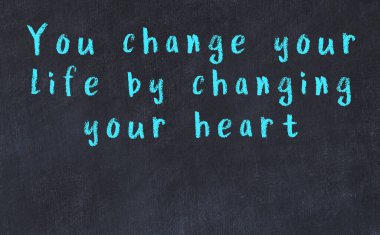 Siyah karatahtaya Tebeşir Bilgisi Yazısı