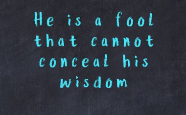 Siyah karatahtaya Tebeşir Bilgisi Yazısı