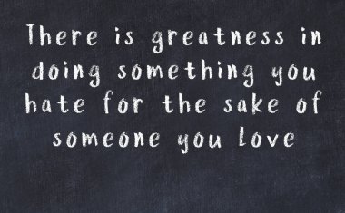 Siyah karatahtaya Tebeşir Bilgisi Yazısı