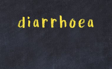 Kolej tebeşirinde ishal yazıyor.