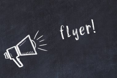 Hoparlör ve yazı broşürünün tebeşiri.